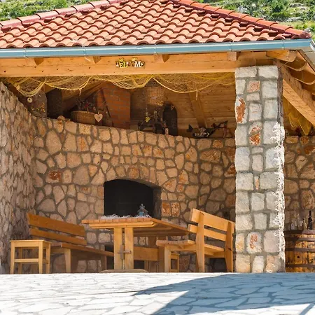 Matusic Villa *